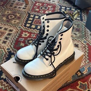 Dr. Martens Women's White Combat Boots size 7 like new